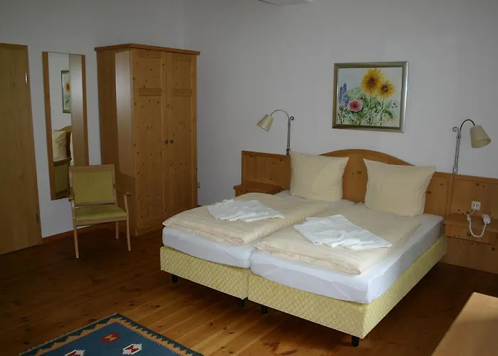 Am Schloss Wolfshagen 3* Wolfshagen (Brandenburg)